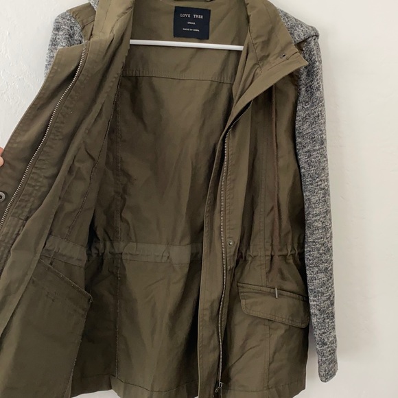 Lightweight Utility Jacket - Picture 4 of 5